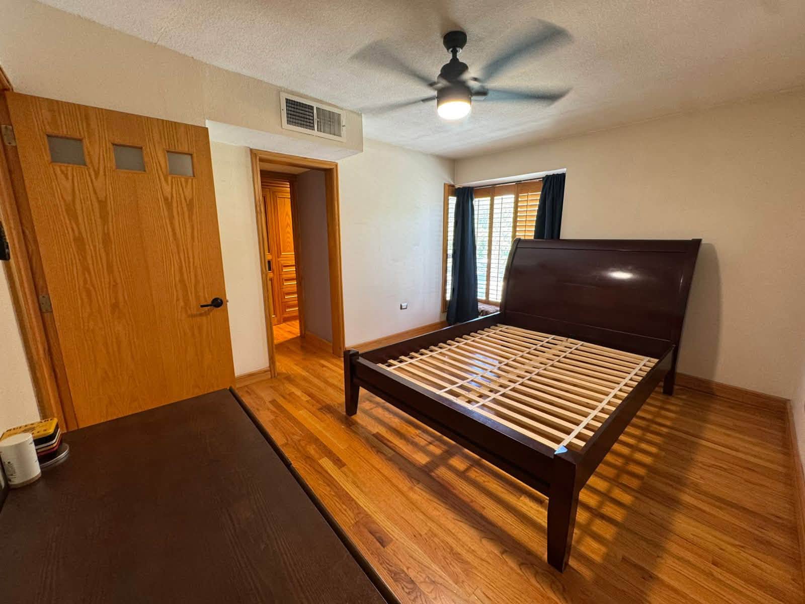 SE RENTA HERMOSA CASA AMUEBLADA Y EQUIPADA EN FRACC PRIVADO